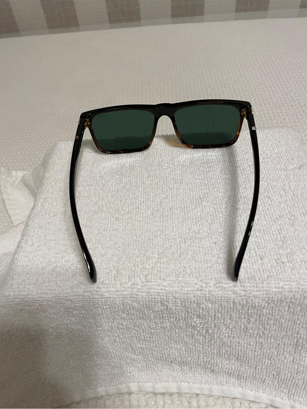 Tortoiseshell Frame Sunglasses with Green Lenses